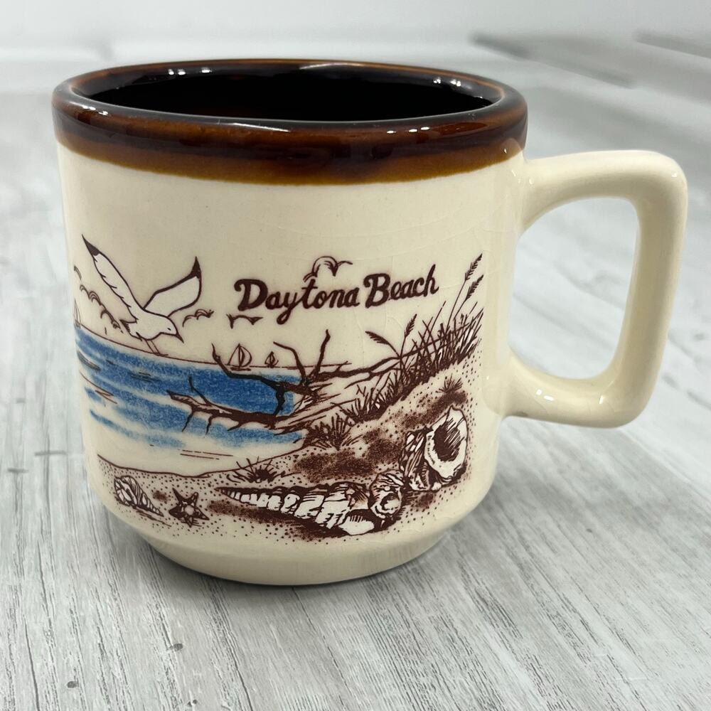 Vintage Daytona Beach Brown 70s Souvenir Seagull Boat Scene Coffee Tea Mug Cup